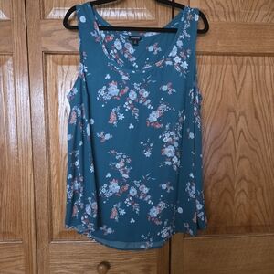 Torrid Floral Sleeveless Top Like New